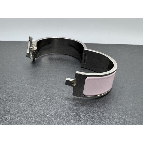 Hermes~Clic Clac H Bracelet in Pink Enamel with Silver Hardware LS(341902) - Picture 4 of 7